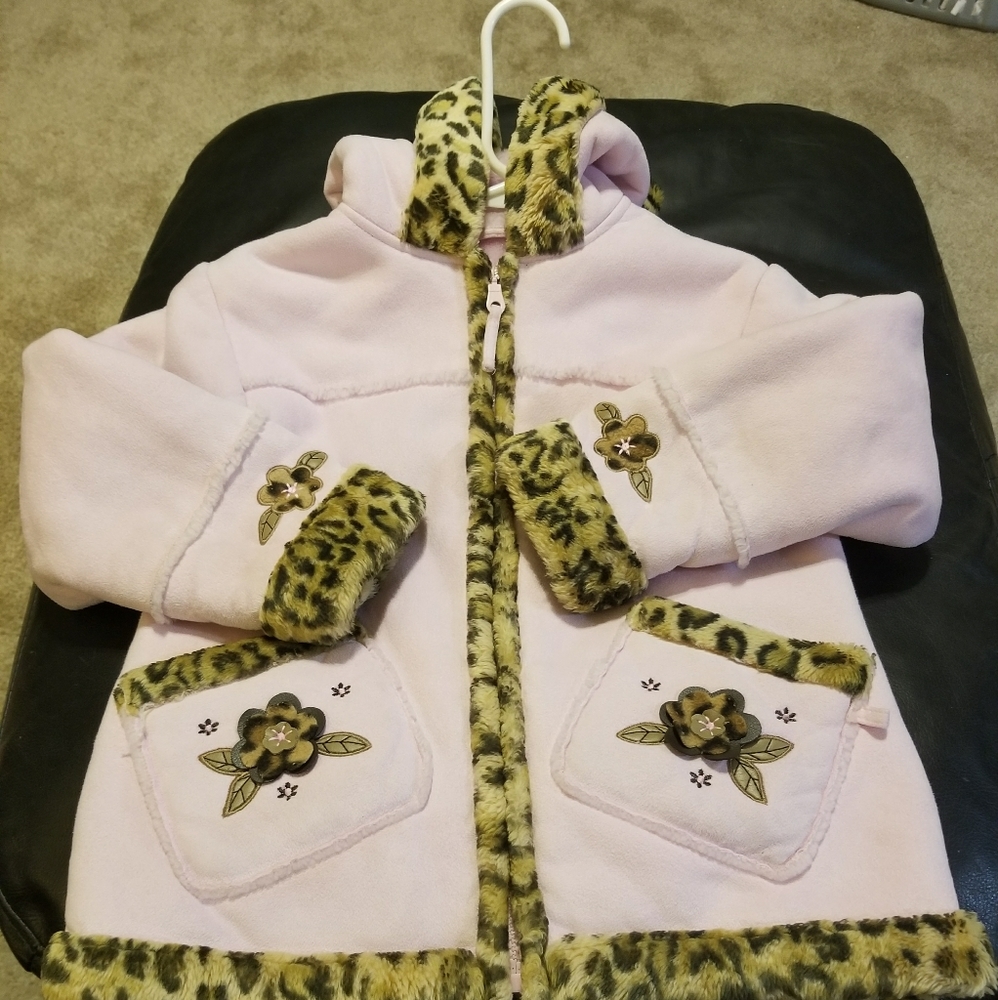Very cute girls pink and leopard print coat